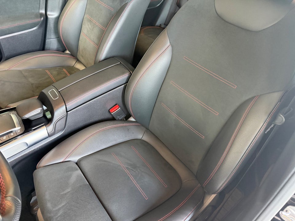 Mercedes EQB300 AMG Line 4Matic 7prs 5d