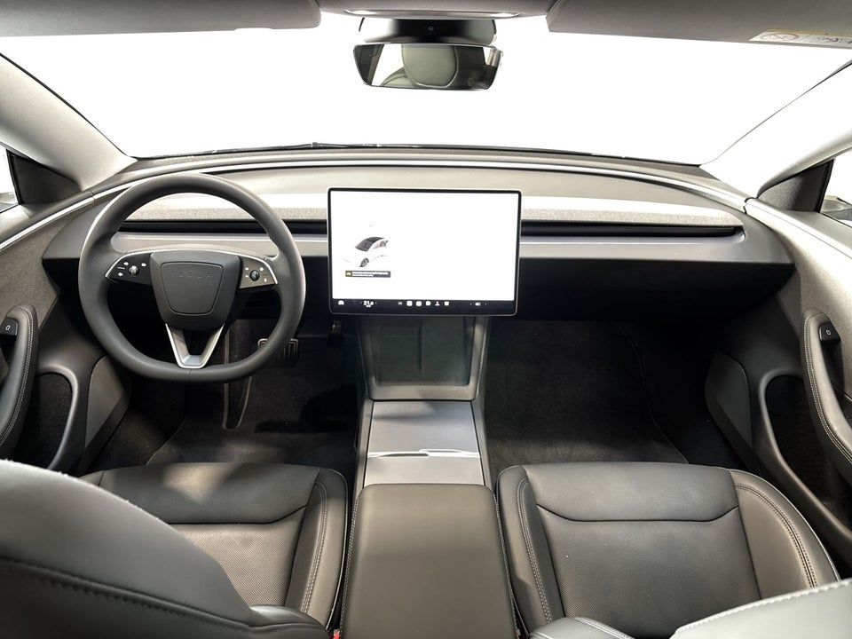 Tesla Model 3 RWD 4d