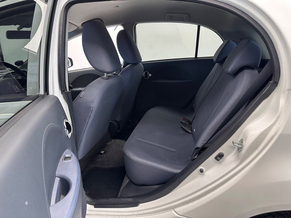 Peugeot iOn Highline 5d