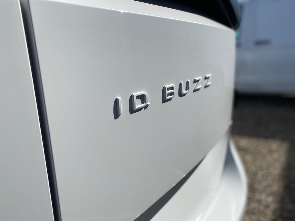VW ID.Buzz 77 Style Van 5d
