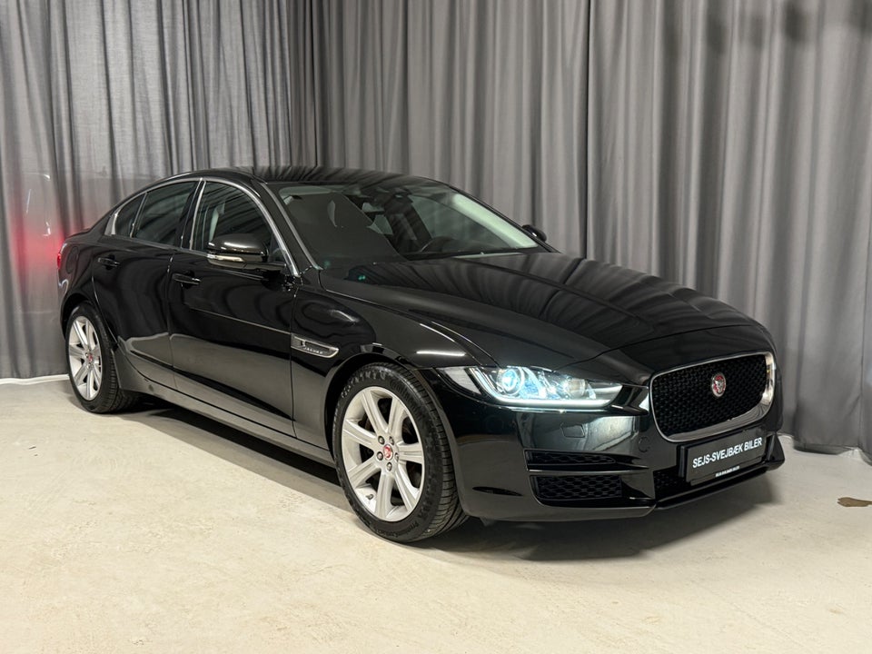 Jaguar XE 2,0 P200 Pure aut. 4d