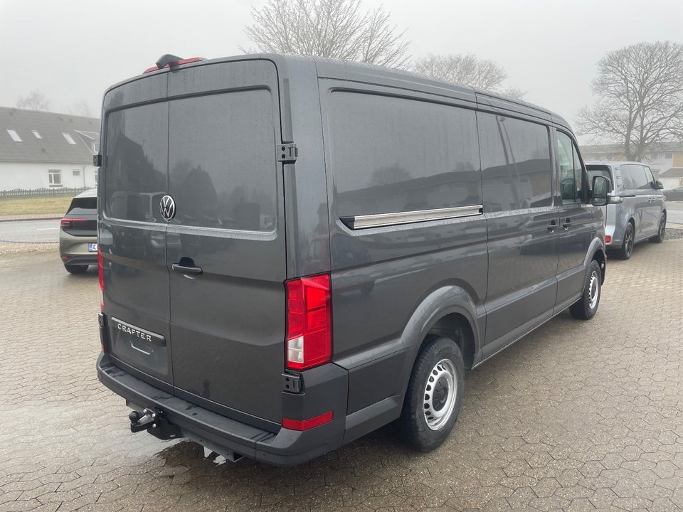 VW Crafter 35 2,0 TDi 177 Comfort Kassevogn L3H2 aut.