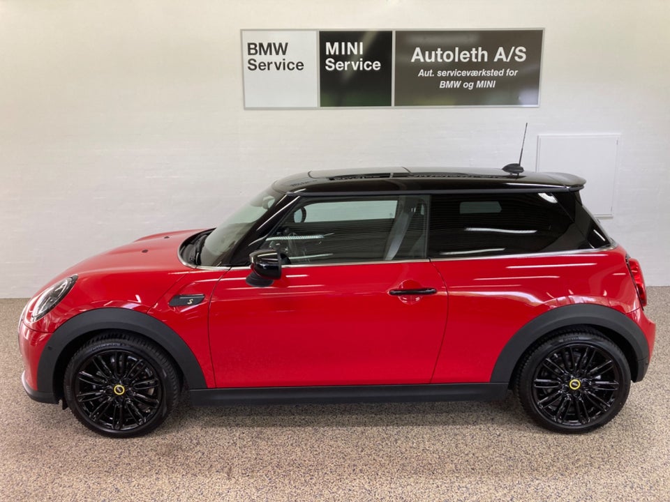 MINI Cooper SE Classic Trim 3d