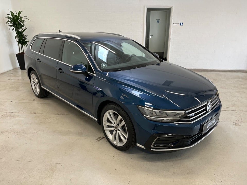 VW Passat 1,4 GTE High Variant DSG 5d