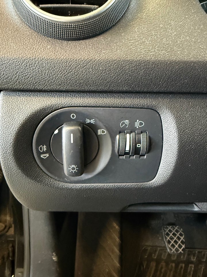 Audi A3 1,6 Ambiente 3d