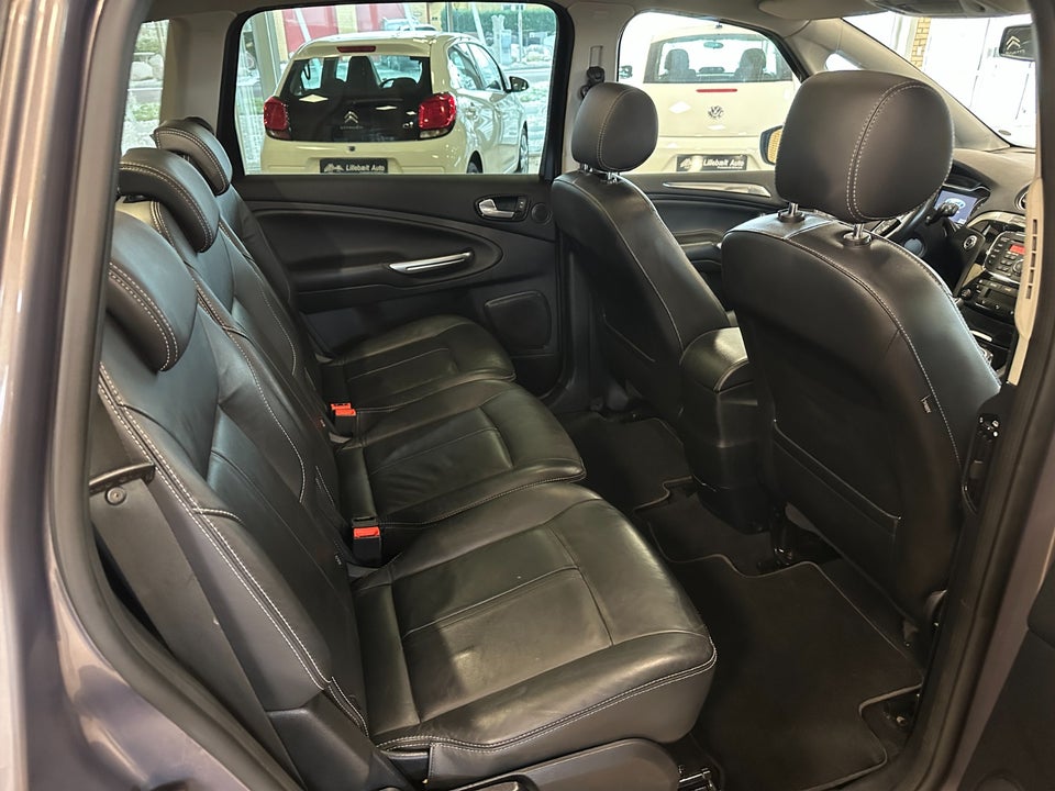 Ford S-MAX 1,6 SCTi 160 Titanium 5d