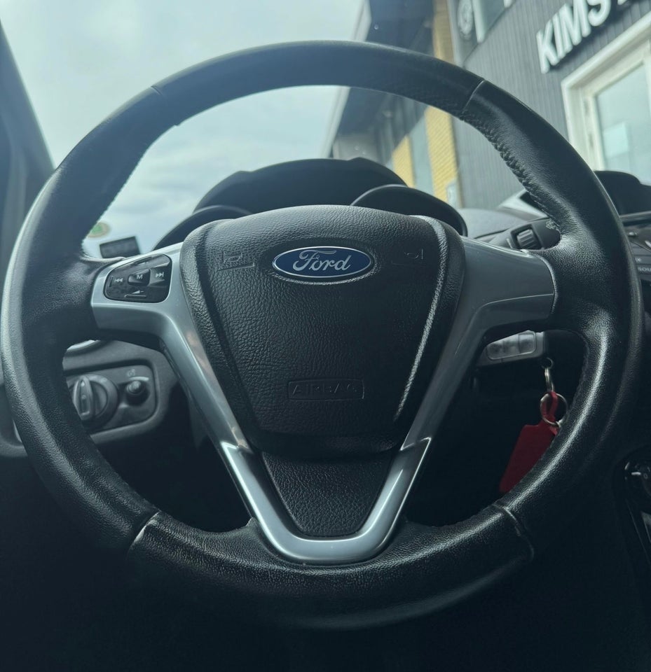 Ford Fiesta 1,0 SCTi 100 Titanium 5d