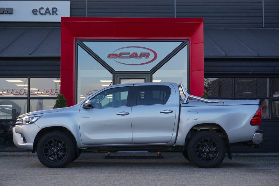 Toyota HiLux 2,4 D-4D 150 T4 Db.Kab aut. 4x4 4d