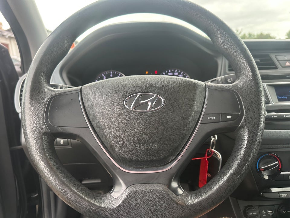 Hyundai i20 1,25 Life+ 5d