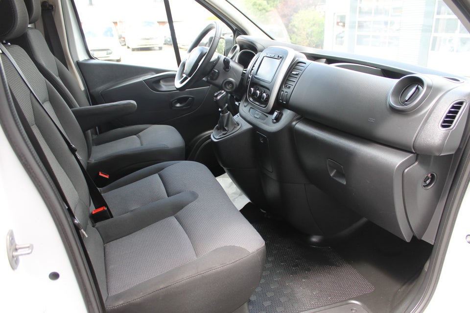 Renault Trafic T29 2,0 dCi 120 L2H1