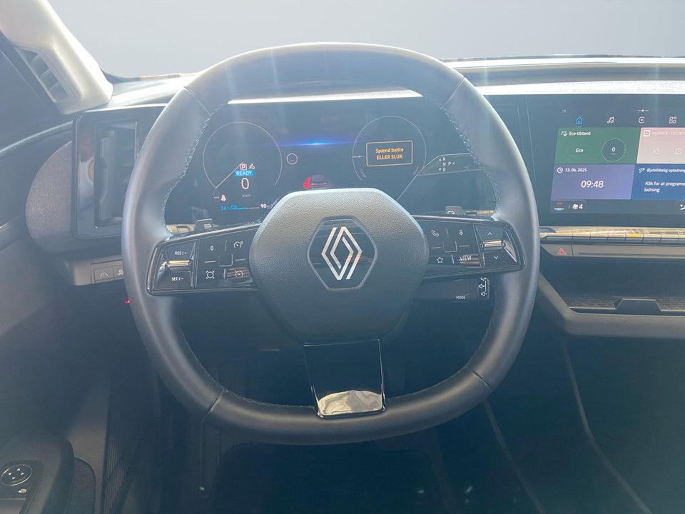 Renault Megane E-Tech 40 Equilibre 5d