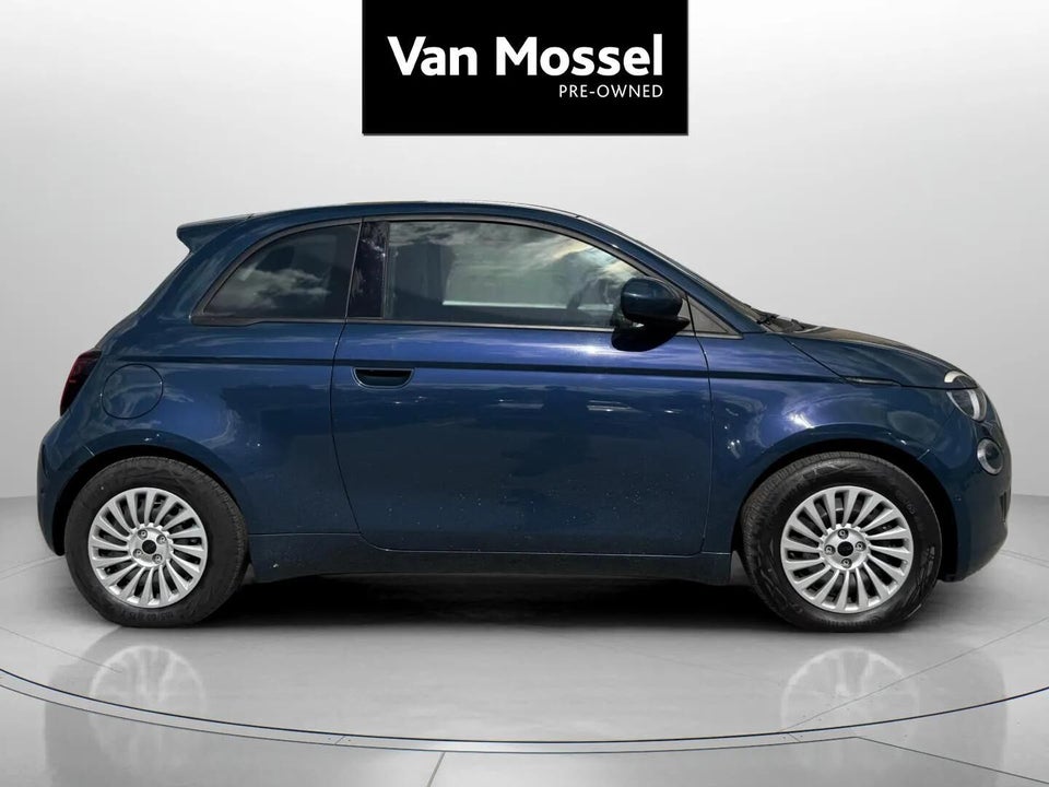 Fiat 500e 42 Icon 3d