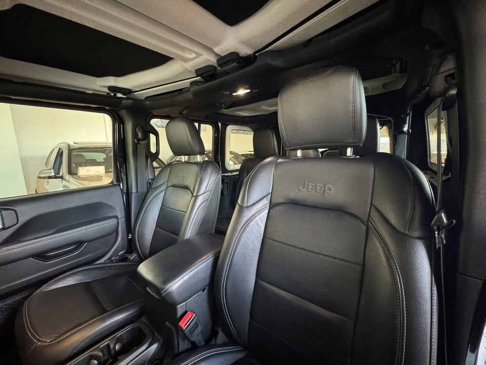 Jeep Wrangler Unlimited 2,0 T Sahara aut. 4x4 5d
