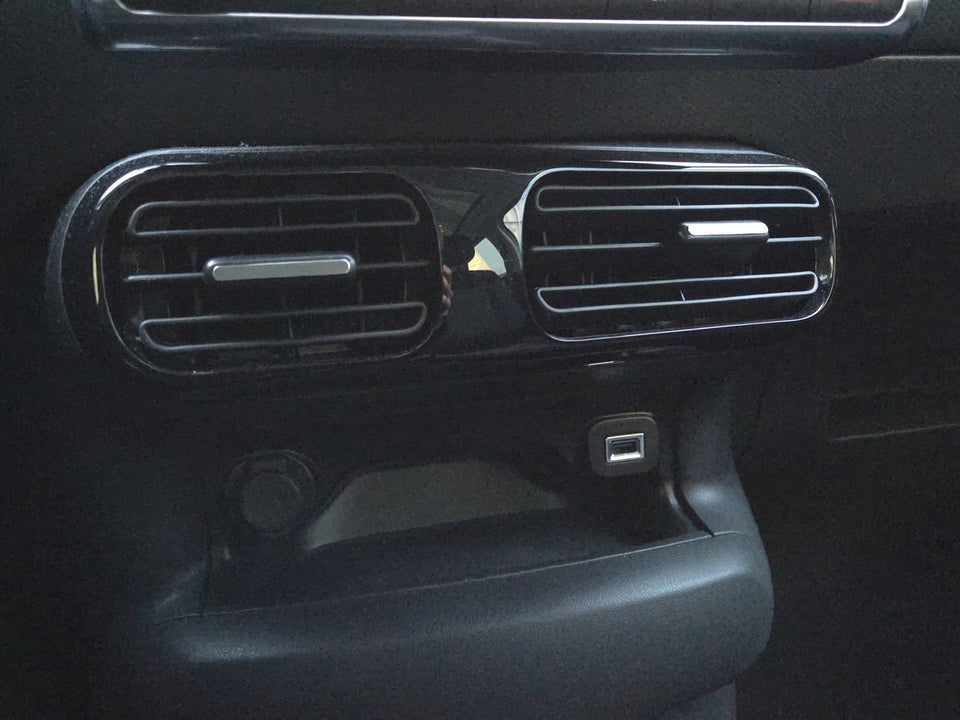 Citroën C4 Cactus 1,6 BlueHDi 100 Iconic Free 5d