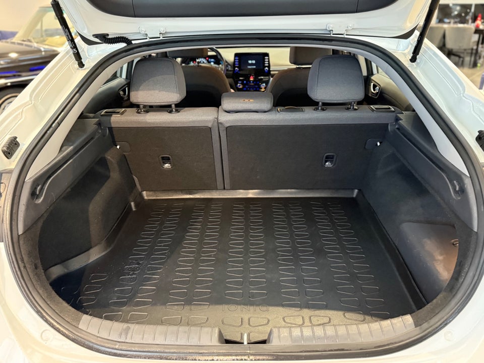 Hyundai Ioniq 1,6 HEV Trend DCT 5d