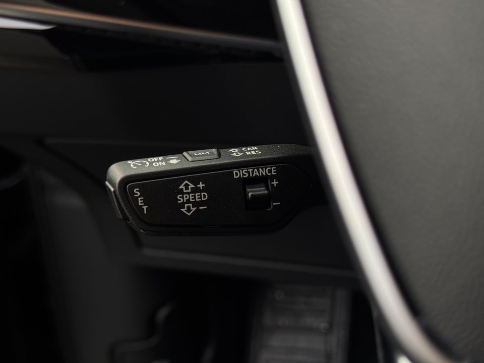 Audi Q8 e-tron 55 S-line Black Edition quattro 5d