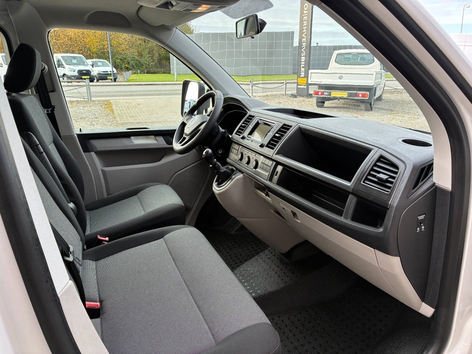 VW Transporter 2,0 TDi 102 Db.Kab m/lad 4d