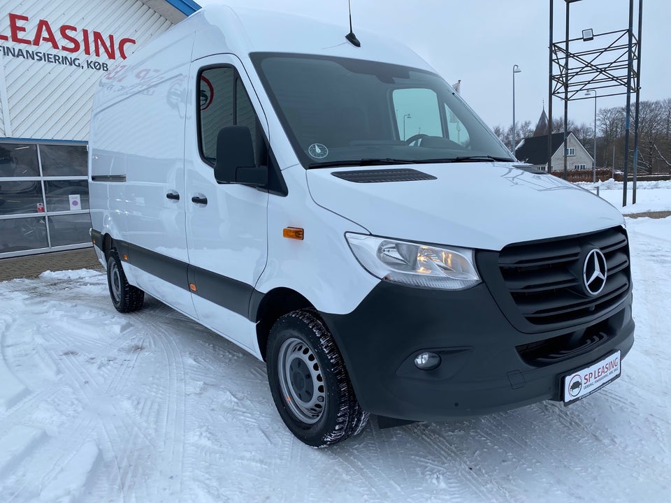 Mercedes Sprinter 317 2,0 CDi A2 Kassevogn aut. RWD