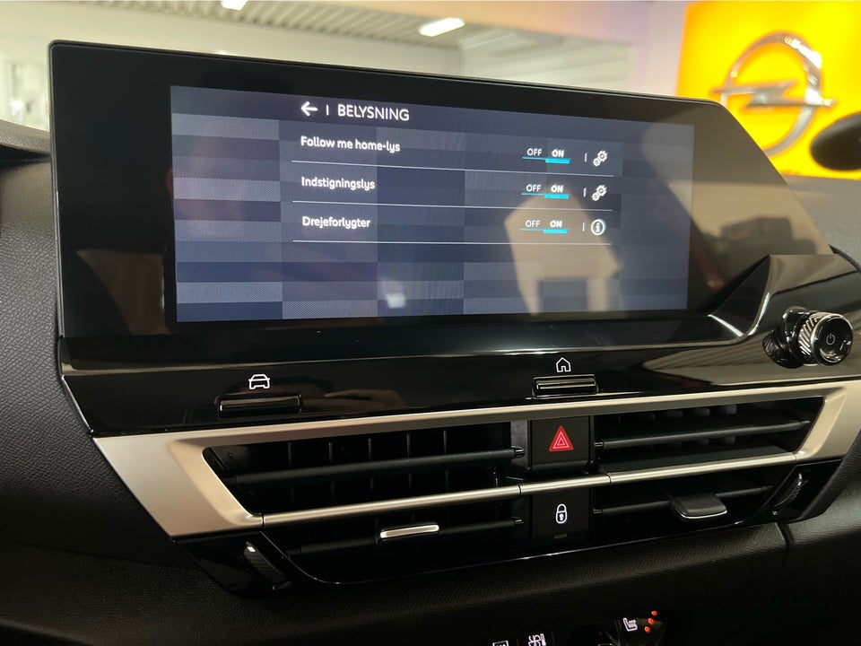 Citroën C4 1,2 PureTech 100 Attraction 5d