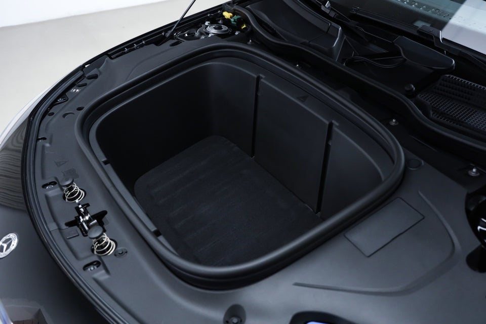 Mercedes CLA350 EQ Progressive Premium 4Matic 4d