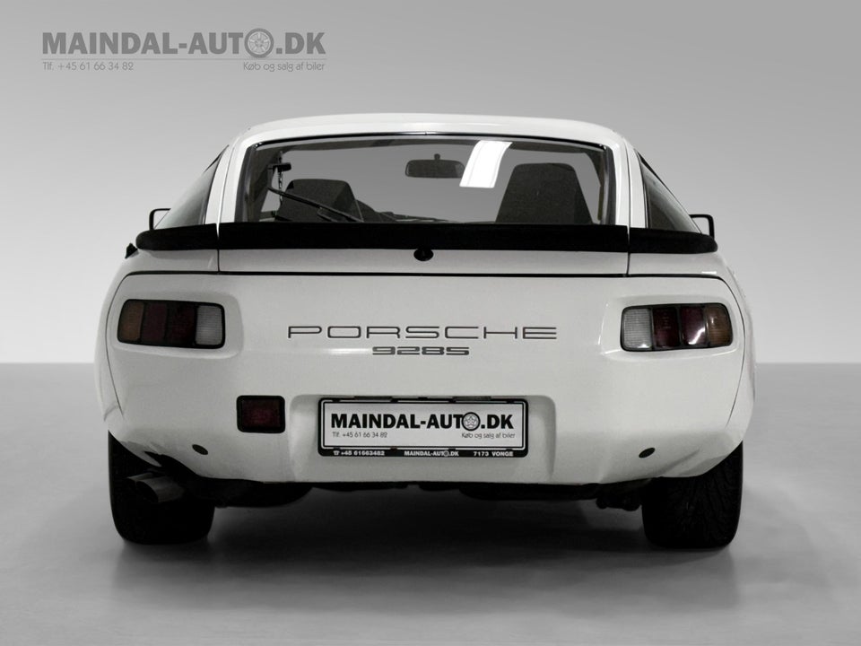 Porsche 928 4,7 S 3d