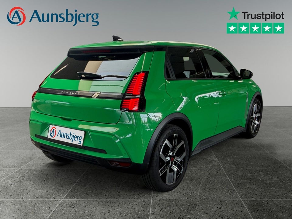 Renault 5 E-Tech 40 Techno 5d
