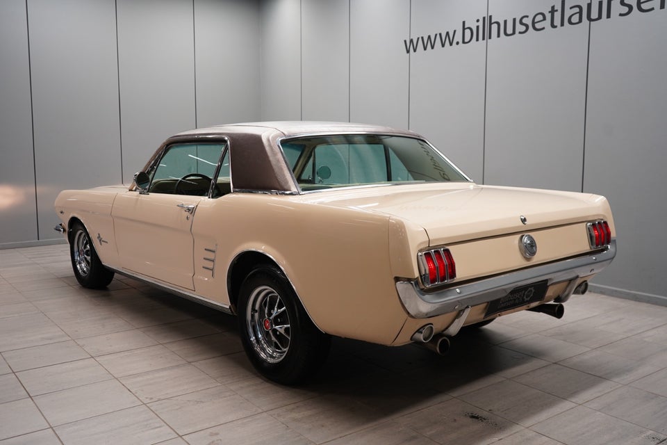 Ford Mustang 4,7 V8 289cui. Coupé aut. 2d