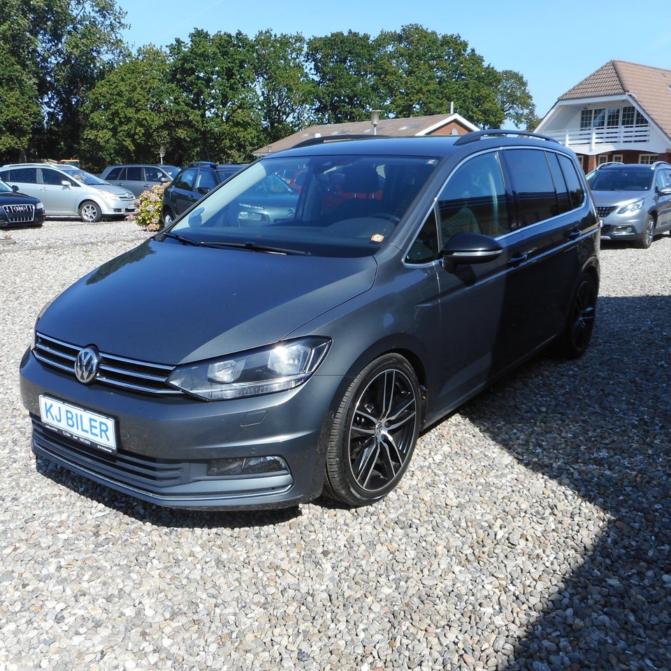 VW Touran 1,6 TDi 115 IQ.Drive DSG 7prs 5d