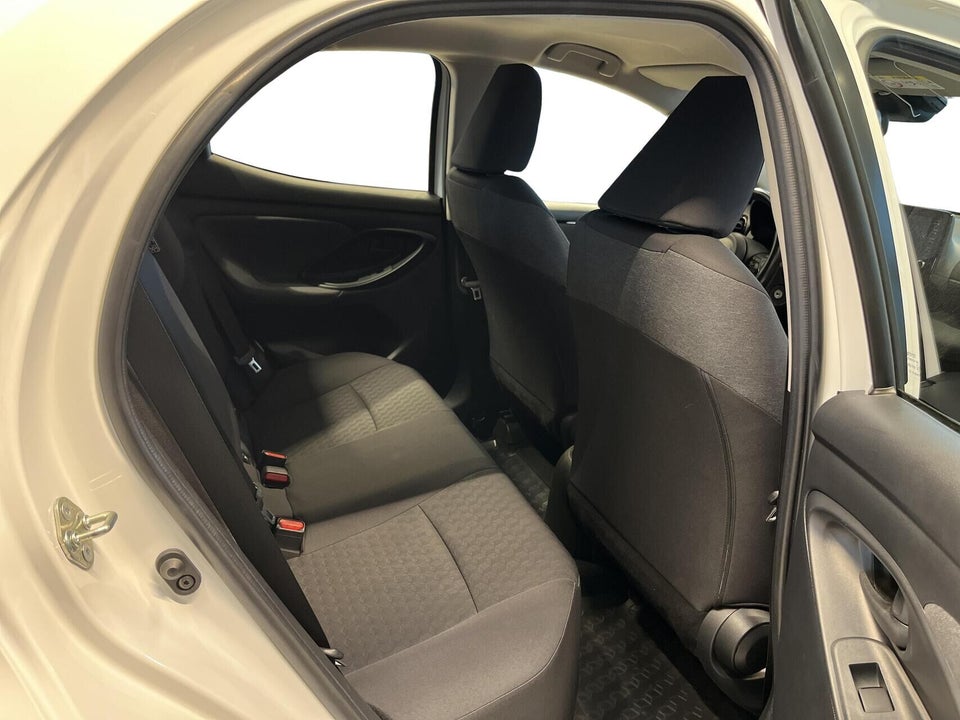 Toyota Yaris 1,5 Active 5d