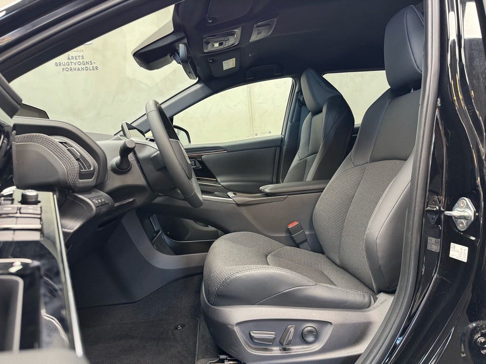 Toyota bZ4X Active 5d