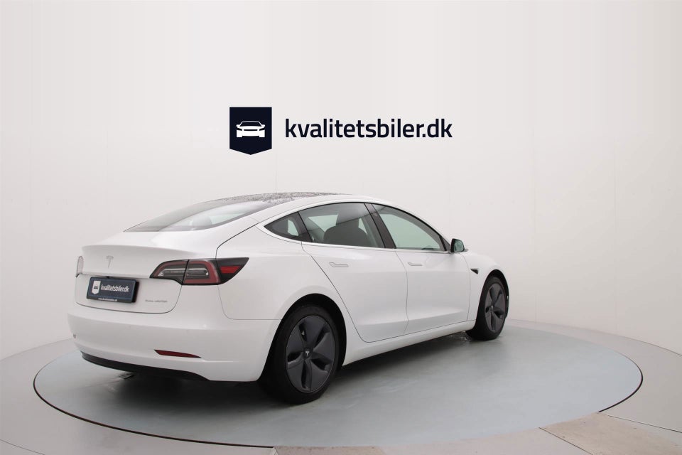 Tesla Model 3 Standard Range+ RWD 4d