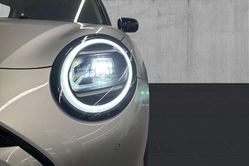 MINI Cooper E Classic Trim S 3d