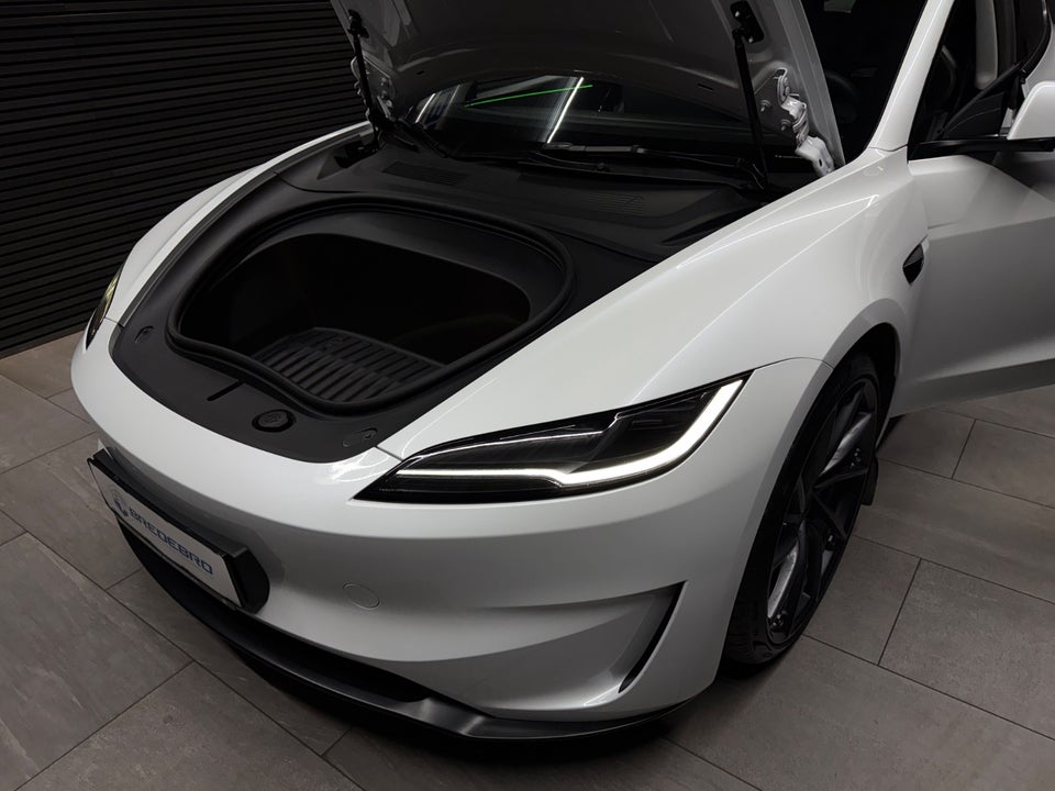 Tesla Model 3 Performance AWD 4d