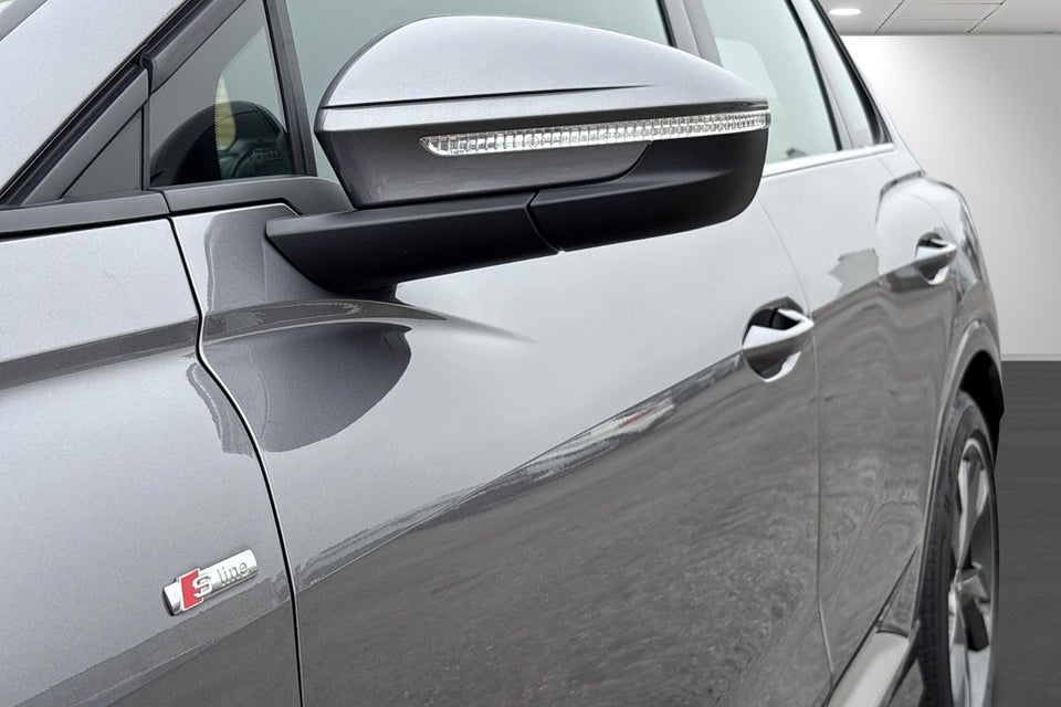 Audi Q4 e-tron 40 Attitude 5d