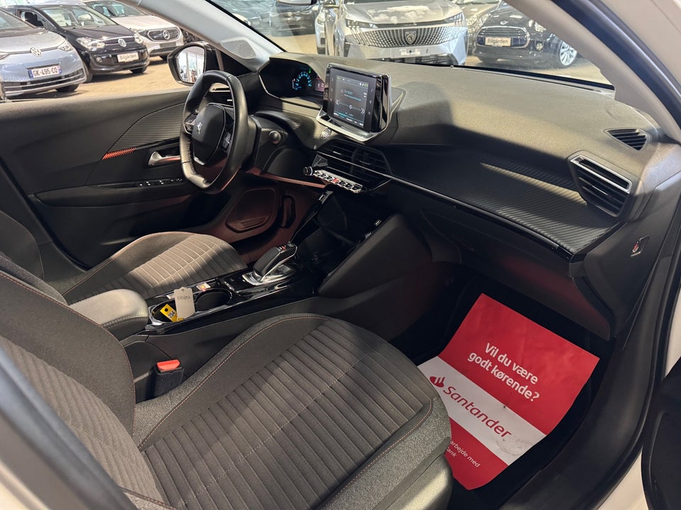 Peugeot e-208 50 Active 5d