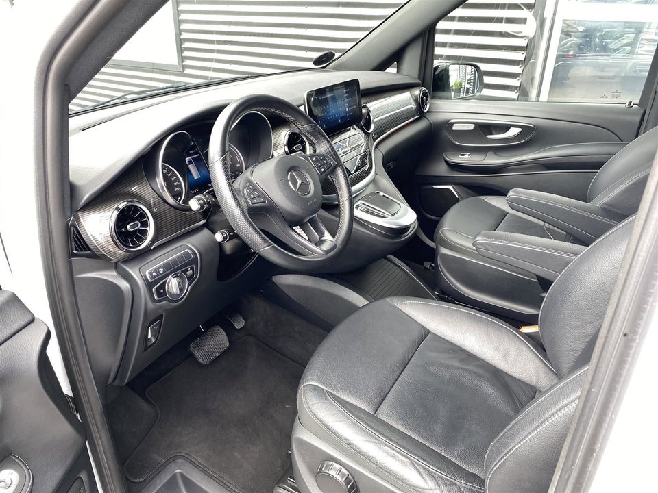 Mercedes EQV300 Avantgarde XL Van