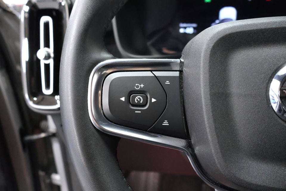 Volvo XC40 P6 ReCharge Core 5d