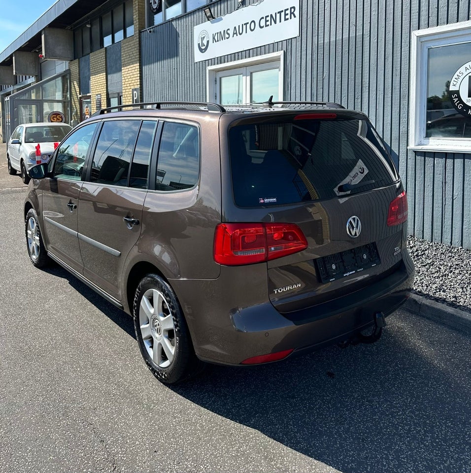 VW Touran 1,6 TDi 105 Comfortline BMT 7prs 5d