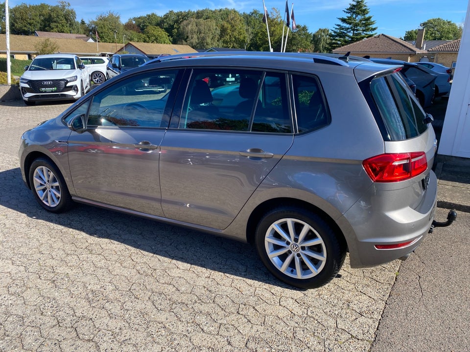 VW Golf Sportsvan 1,6 TDi 110 Lounge 5d