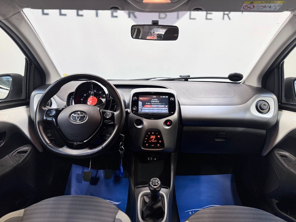Toyota Aygo 1,0 VVT-i x-pression 5d