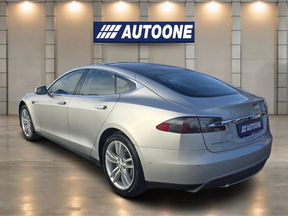 Tesla Model S 85 5d