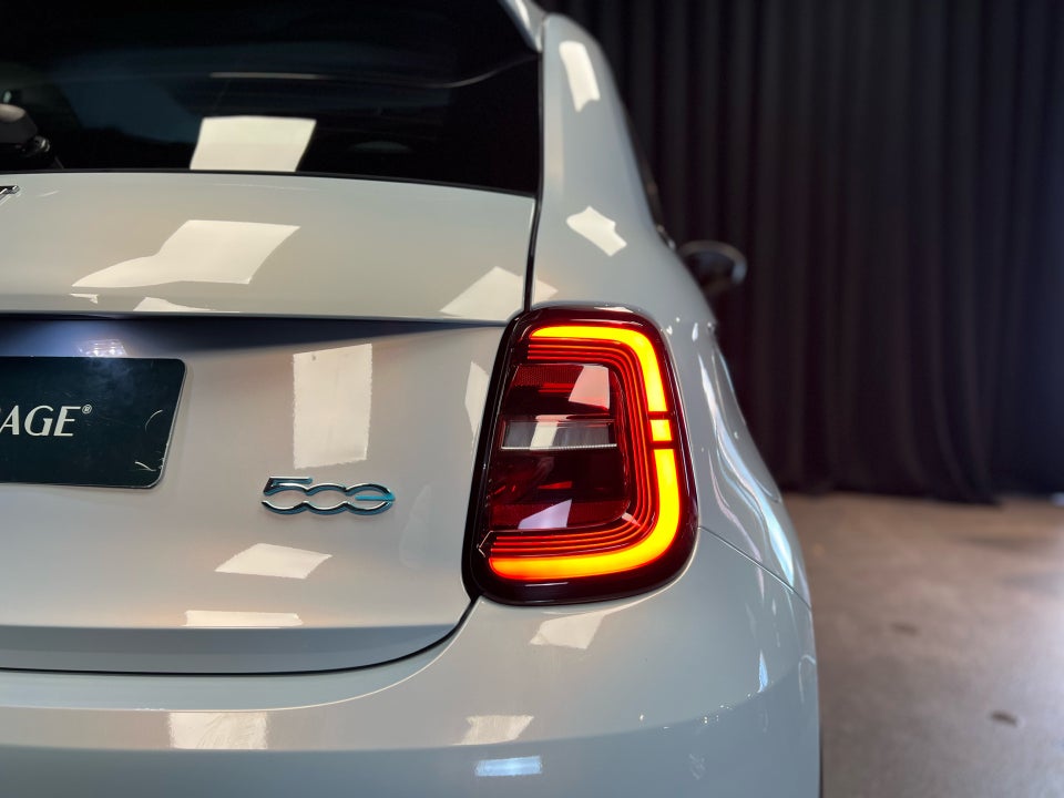 Fiat 500e 42 la Prima by Bocelli 3d