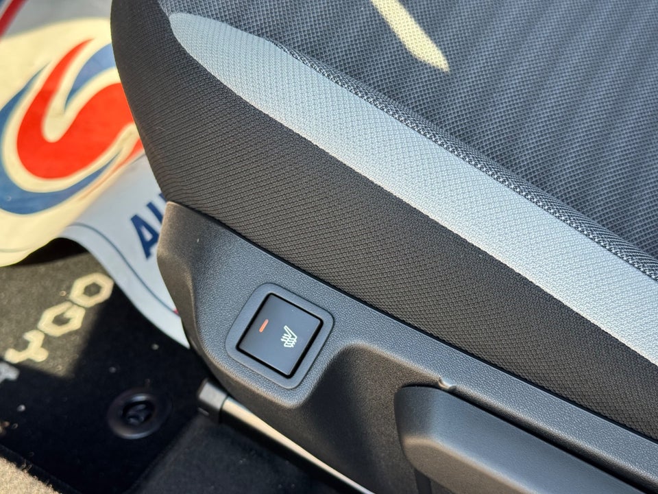 Toyota Aygo 1,0 VVT-i x-play 5d