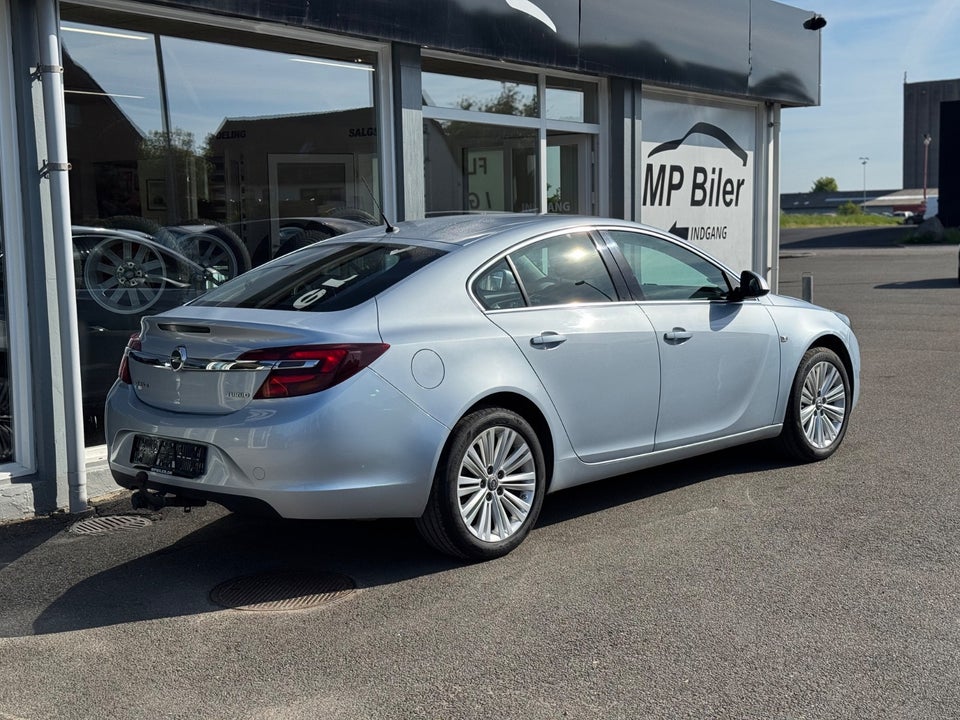 Opel Insignia 1,6 T 170 Cosmo 5d