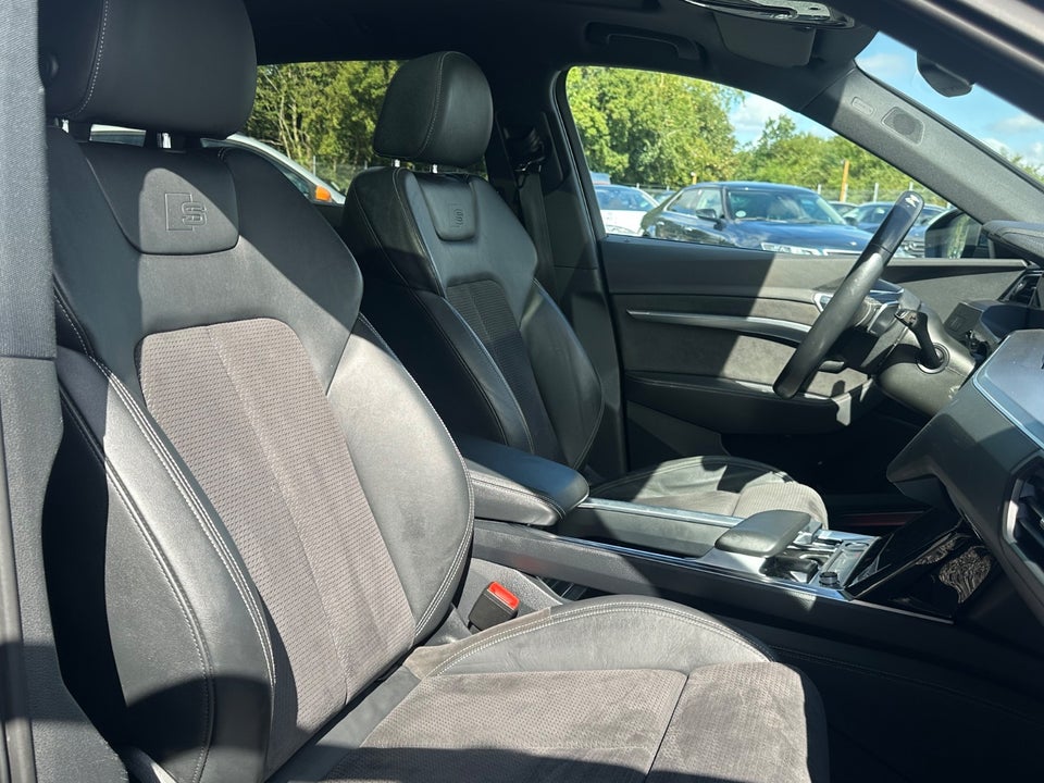 Audi e-tron 55 S-line quattro 5d