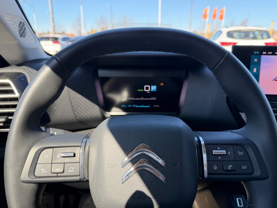 Citroën ë-C4 X 50 Shine 4d