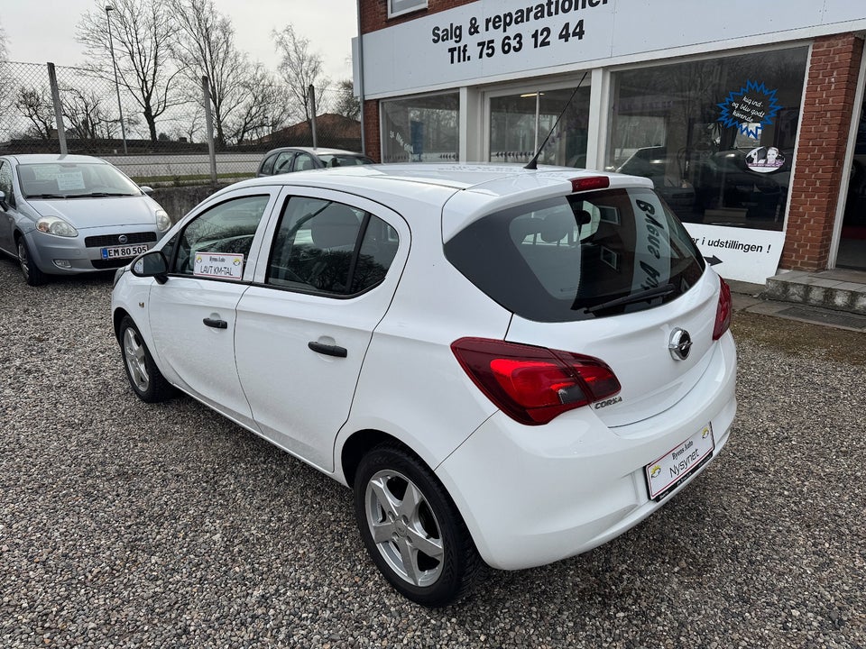 Opel Corsa 1,4 Essentia 5d