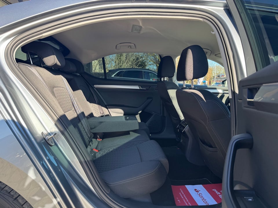 Skoda Superb 2,0 TDi 150 Style DSG 5d