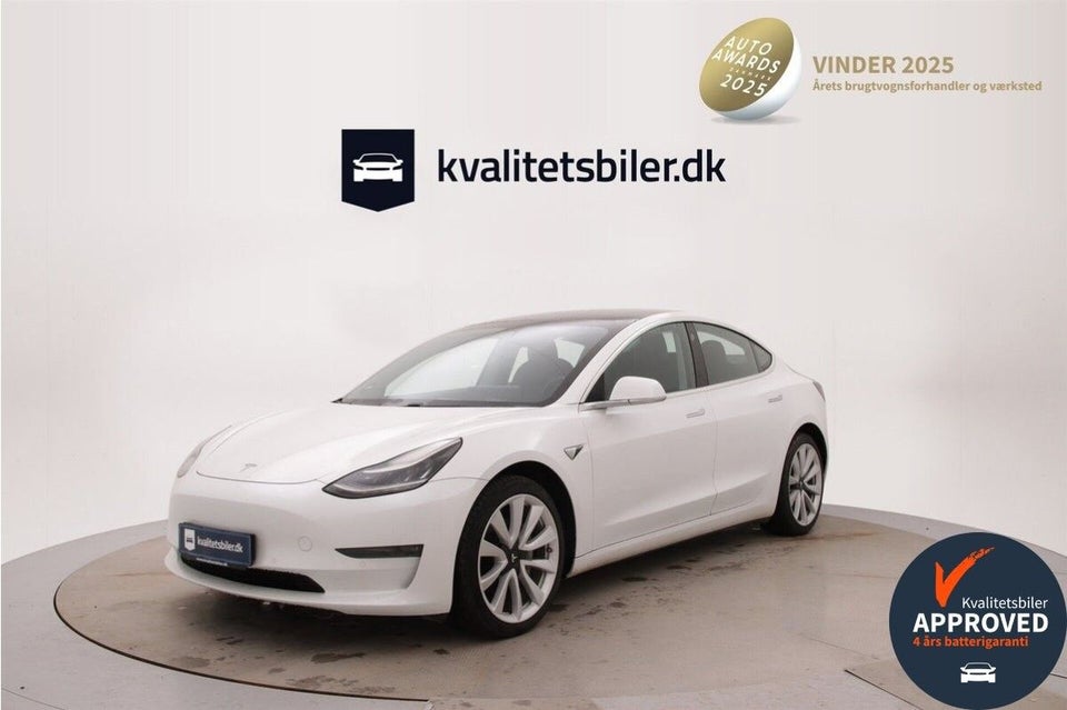 Tesla Model 3 Long Range AWD 4d