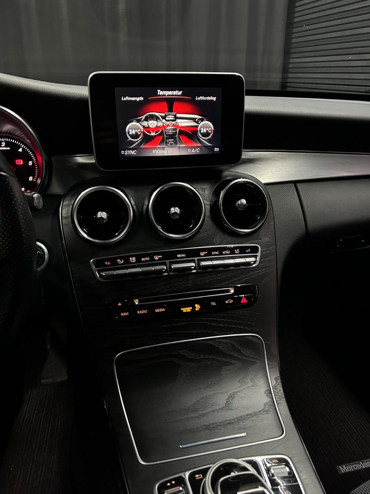 Mercedes C220 d 2,2 AMG Line aut. 4d